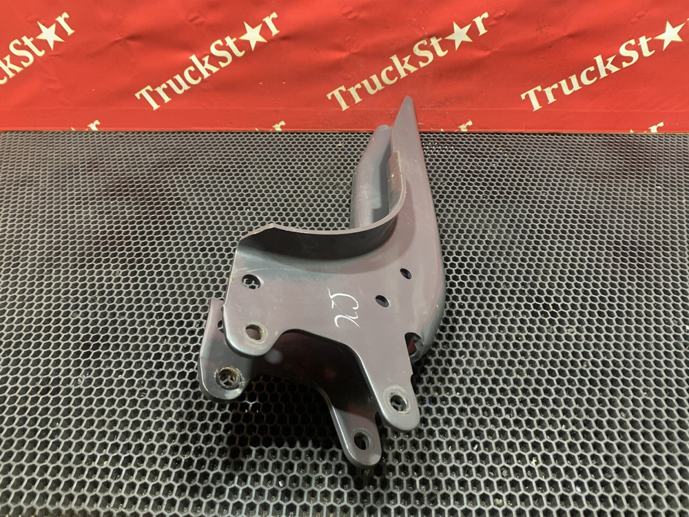 Кронштейн кабины правый 2018г.