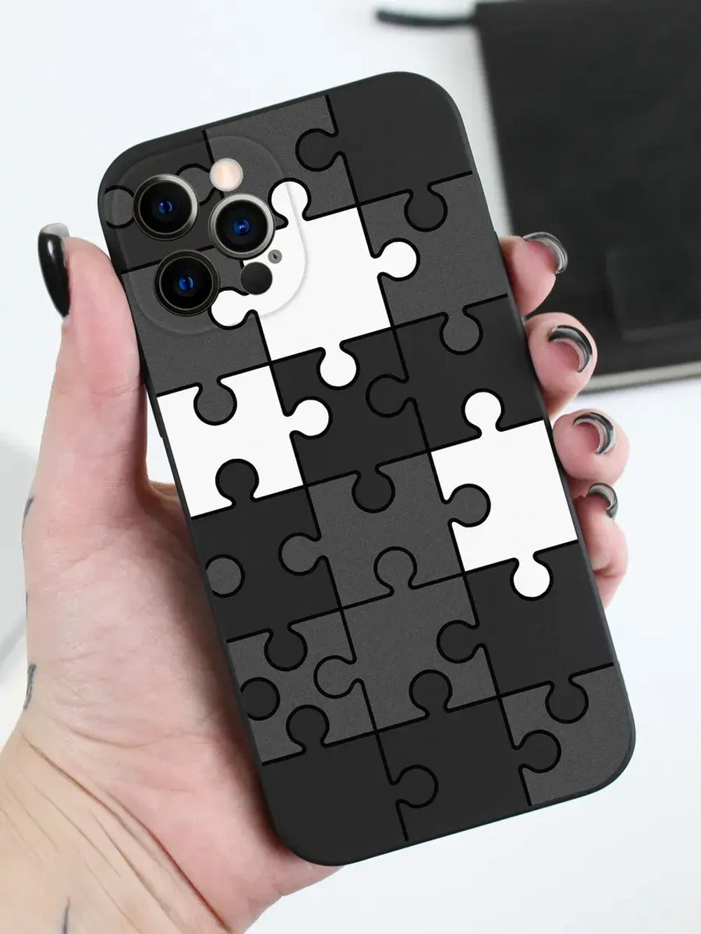 Чехол на iPhone 12 Pro с принтом