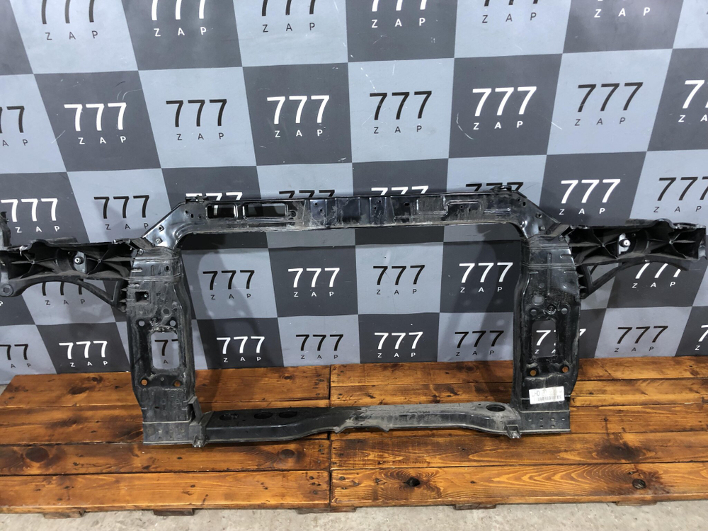 Панель передняя (телевизор) Kia Sportage 4 (QL) 16-22 Б/У Оригинал 64101F1000
