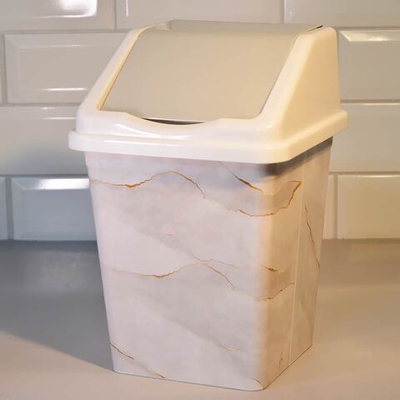 Ведро для мусора 5л с подвижной крышкой квадратное "Белый мрамор"