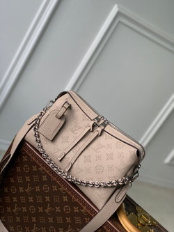 Louis Vuitton Hand It All PM
