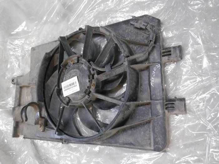 Диффузор с вентилятором Lada Granta (2011-2018)