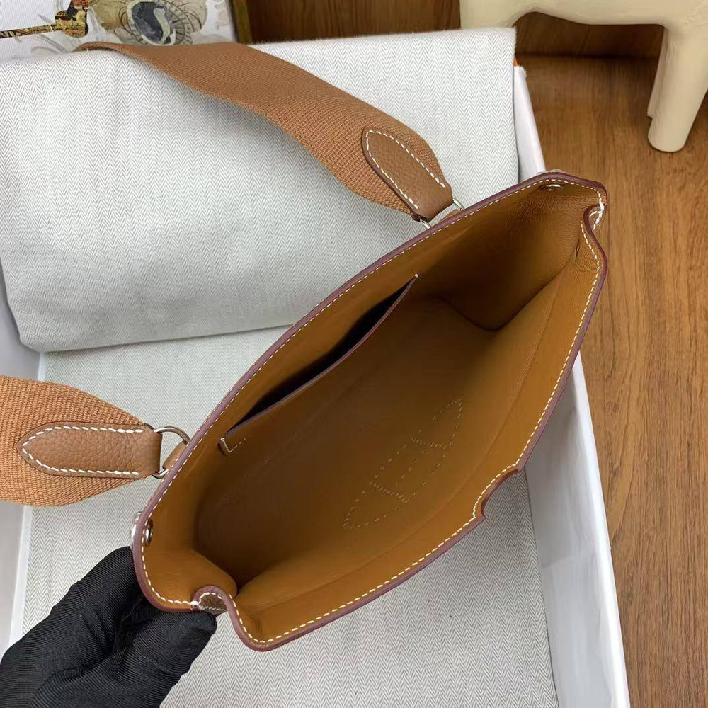 Сумка-мессенджер Hermes