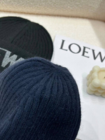 Шапка Loewe