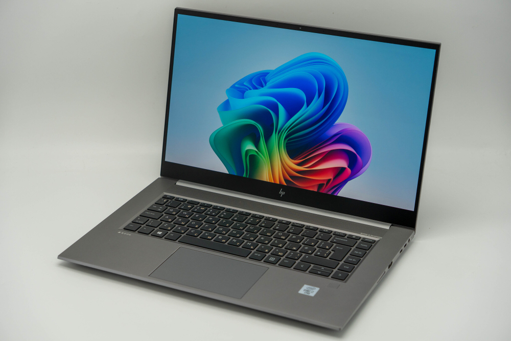 Ноутбук HP ZBook Studio G7 OLED ( i7-10850H / Quadro T2000 )