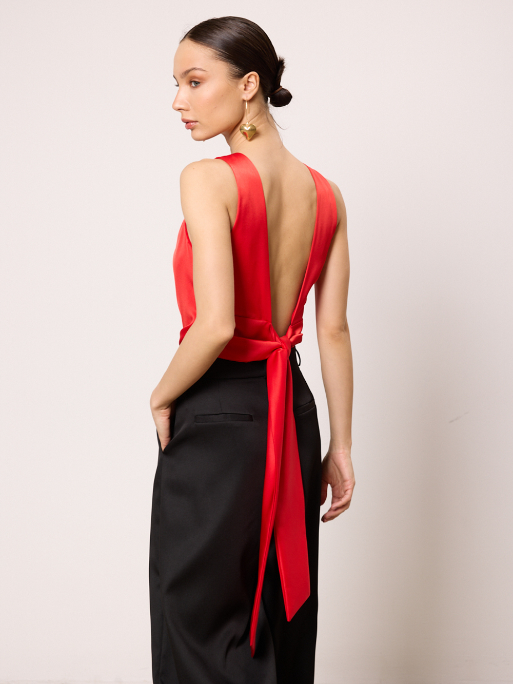 Топ блуза вечерний атласный с открытой спиной