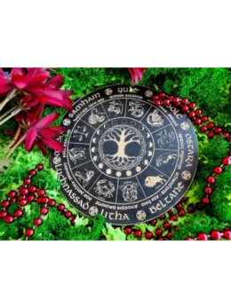 Колесо года с деревом жизни — для ритуалов и алтаря