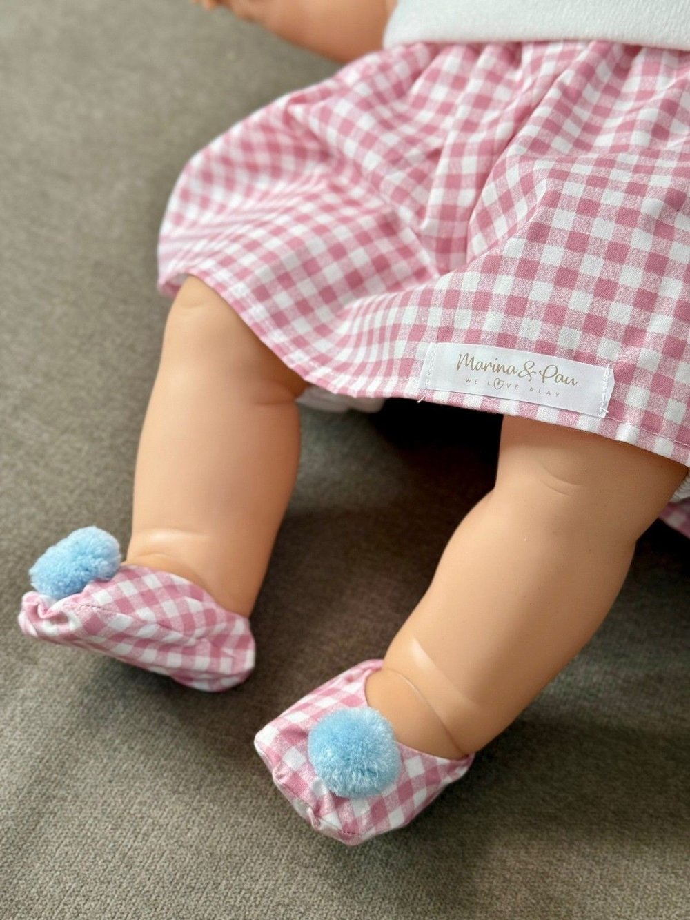 Кукла Marina and Pau 63cм Leonor мягконабивная (1905K)