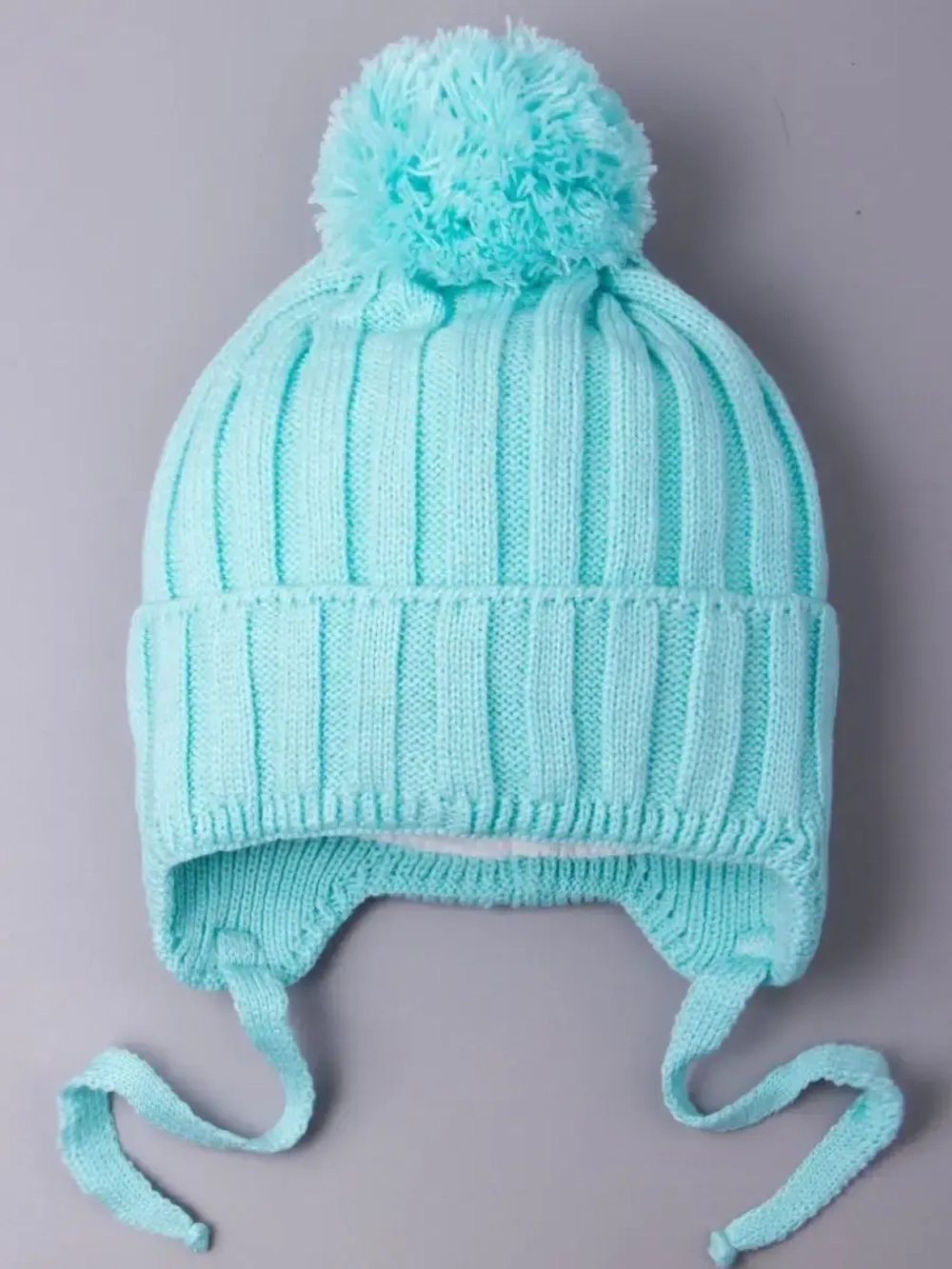 Шапка для мальчика на завязках осенняя