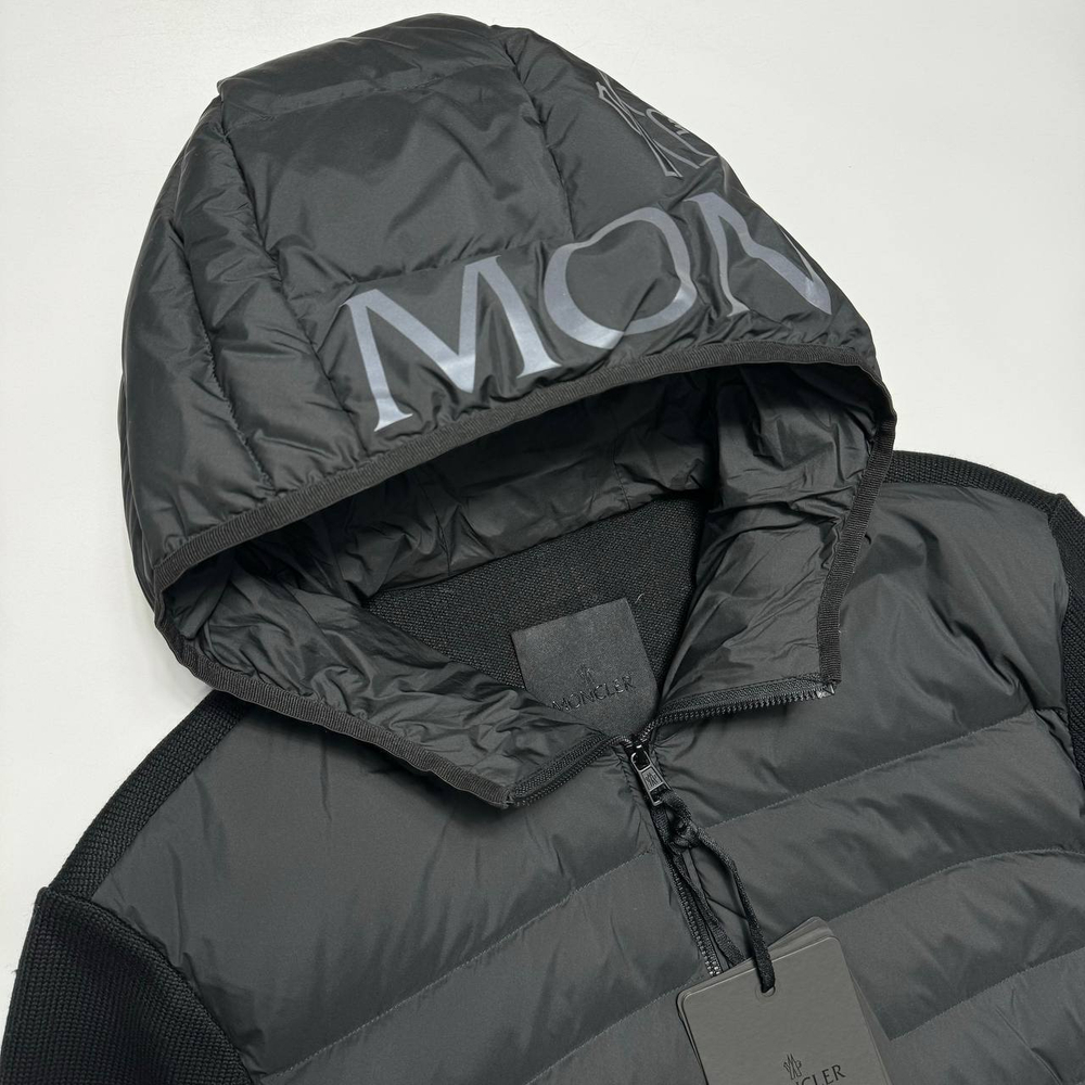 Пуховик Moncler