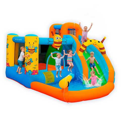 Надувные батуты для дома с бассейном