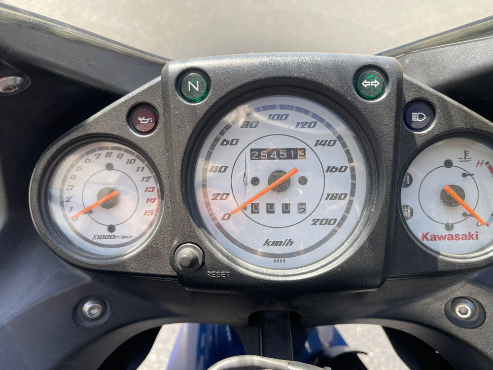 Kawasaki Ninja 250 R EX250K-A36201