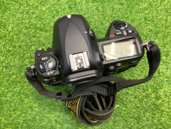 Nikon D2X 193.000 кадров