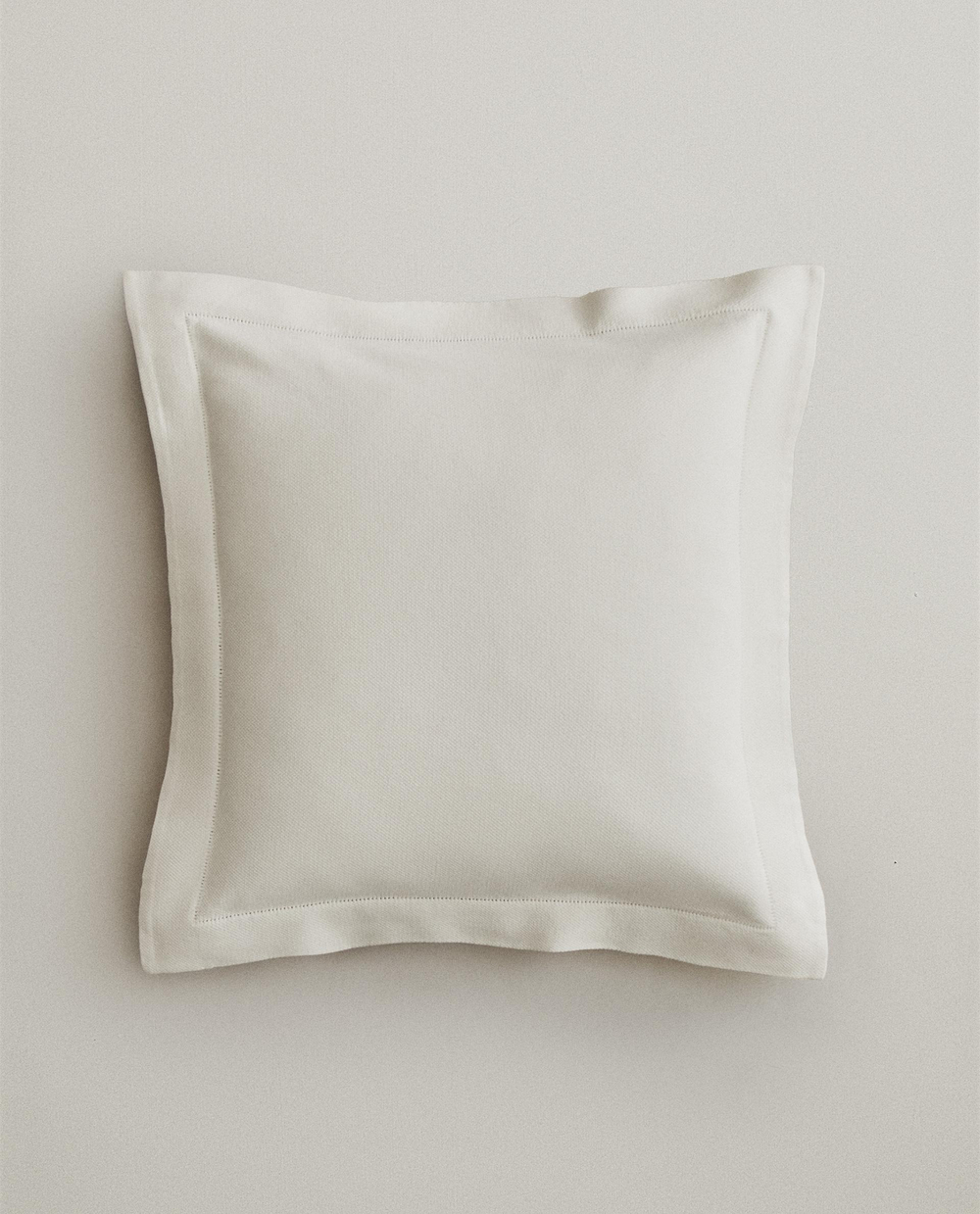 Zara Home наволочка декоративная из хлопка, экрю, 50x50 см