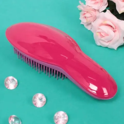 Расческа массажная компактная «Manhattan style», цвет малиновый/фуксия , 20,5*7,5см