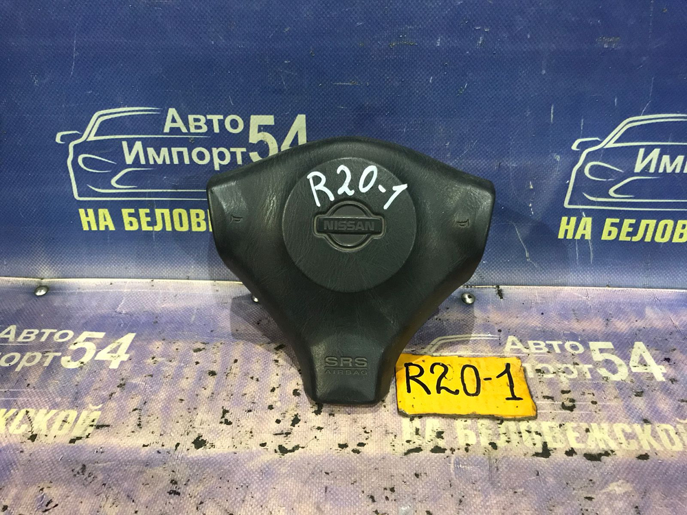 Подушка безопасности водительская NISSAN MISTRAL 1997