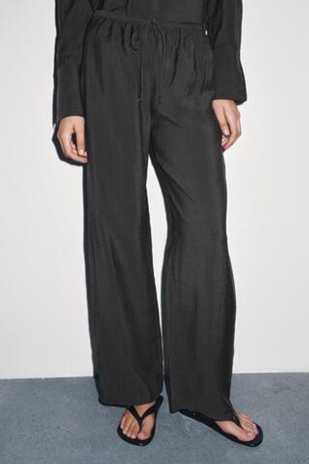ZARA БРЮКИ ИЗ ЛЕГКОЙ ТКАНИ — ZW COLLECTION, СВИНЦОВЫЙ