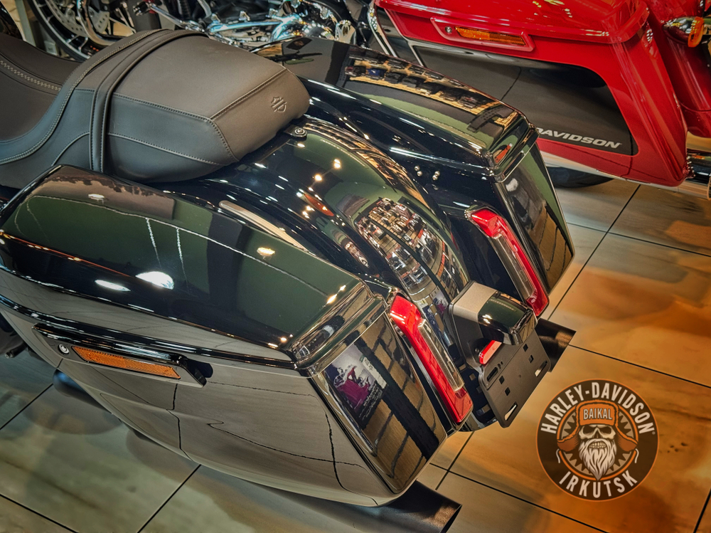 Новый мотоцикл Harley-Davidson® Street Glide®