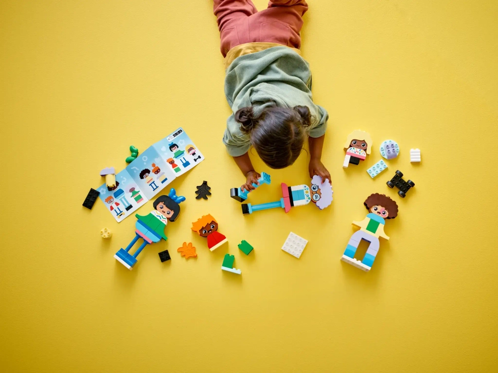 Конструктор LEGO Duplo 10423 Городские жители с большими эмоциями