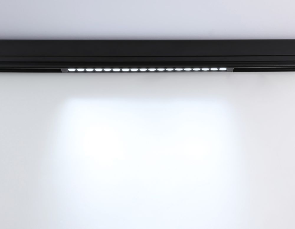 Ambrella Управляемый светодиодный светильник для шинопровода Magnetic 220V диммируемый 3000-6400K Magnetic 220V GL1314