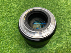 Canon RF 85mm 2 Macro IS STM