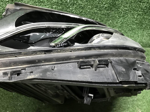 Битая Фара левая Mercedes E W213 (2016-2021) LED