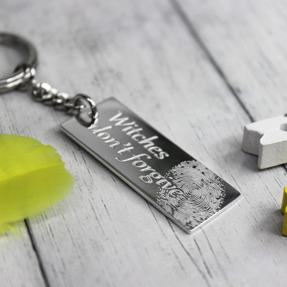Брелок из серебра с гравировкой отпечатка пальца на заказ
