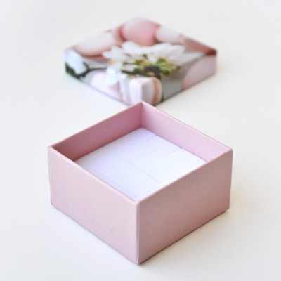 Футляр картонный "Романтика. Макаруны №3", 60х60х34 мм