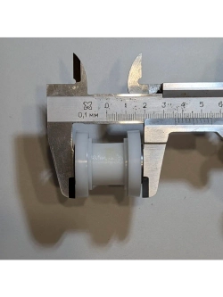 -- Ролик натяжителя приводной цепи для мотоцикла