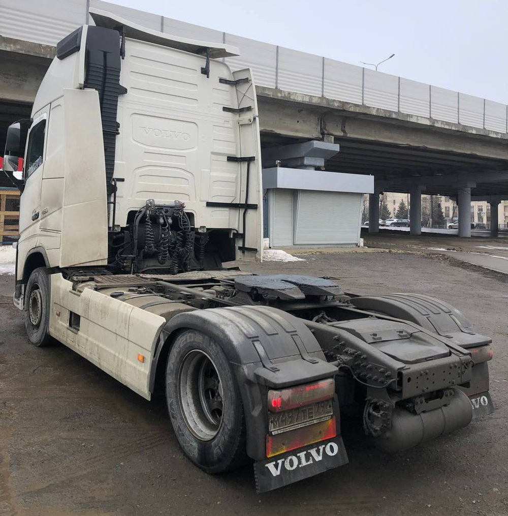 Volvo FH 4x2 Седельный тягач FH-TRUCK (Дизельный, 12,8 л, 469 л.с., АТ)