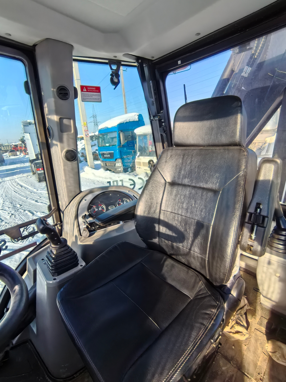 SHANMON 388 Экскаватор-погрузчик 388 (Дизельный, 4,8 л, 102 л.с., АТ)