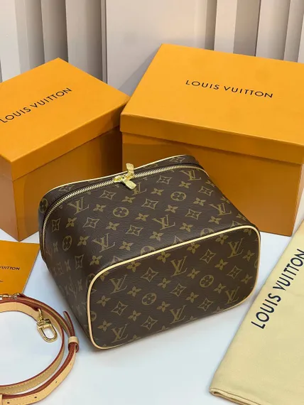 Косметичка Louis Vuitton Nice