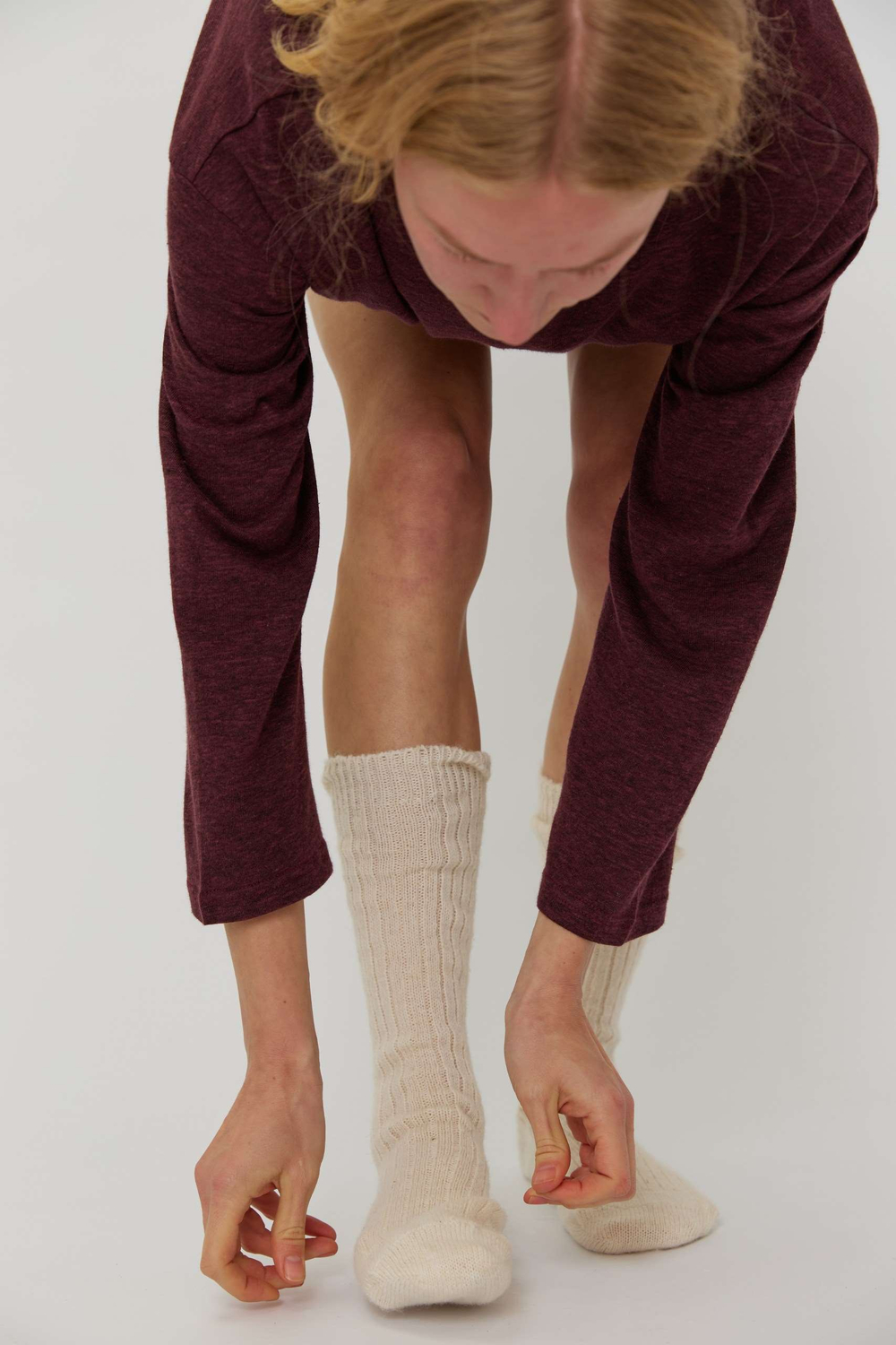 Гольфы из шерсти молочного цвета