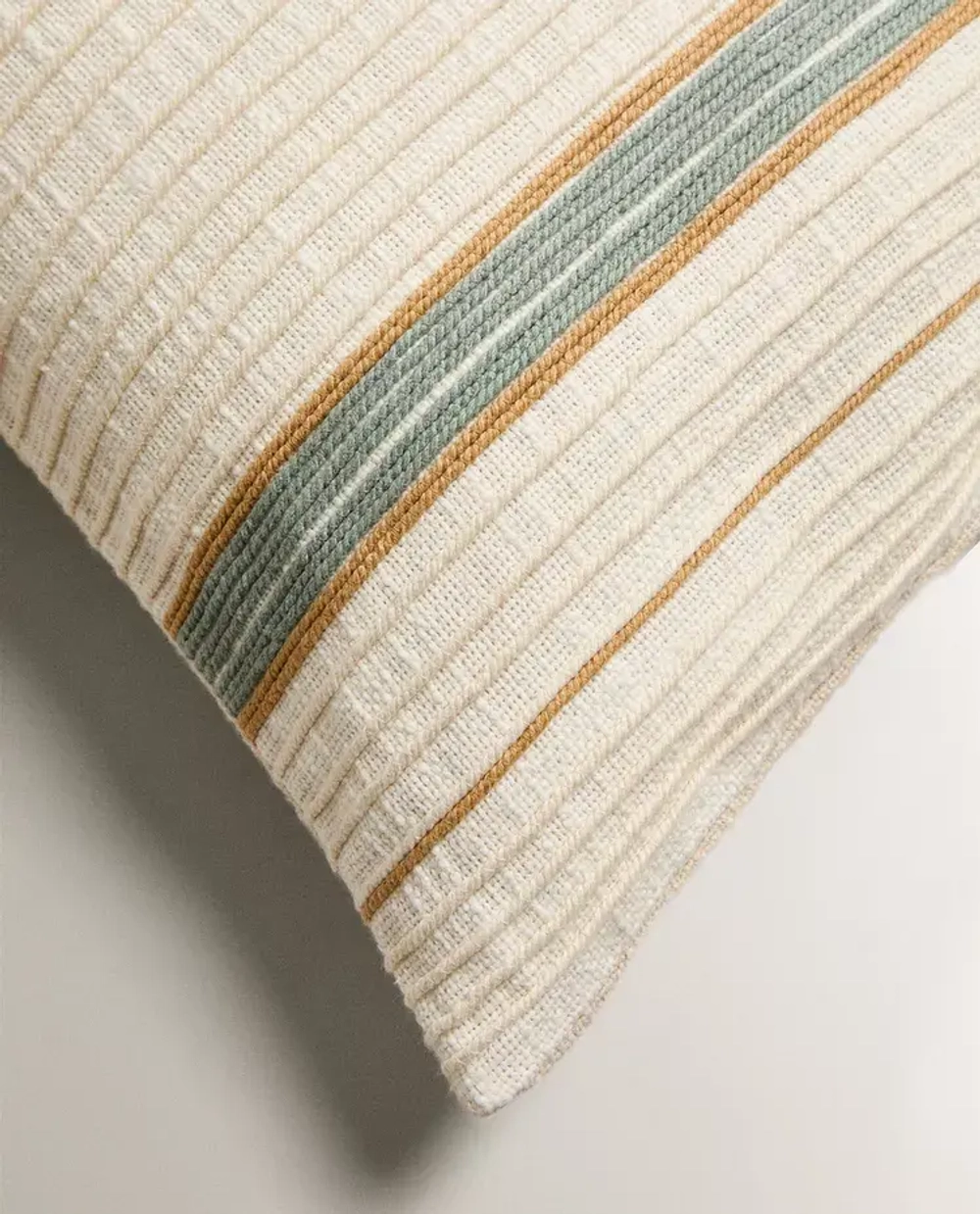 ZARA HOME НАВОЛОЧКА ДЛЯ ДЕКОРАТИВНОЙ ПОДУШКИ В ПОЛОСКУ, ЭКРЮ