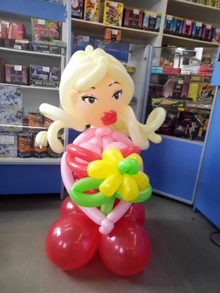 Девушка с букетом