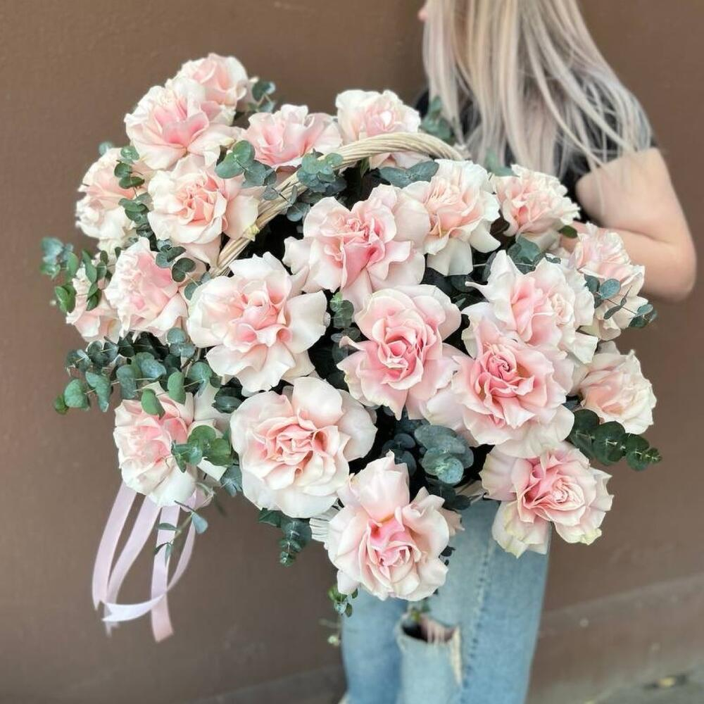 Корзина с французскими розами FLORENCE