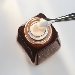 Estee Lauder Advanced Night Repair Eye Concentrate Matrix Synchronized Recovery - увлажняющий крем для глаз против морщин и темных кругов под глазами /   15  ml  / GTIN 887167554887