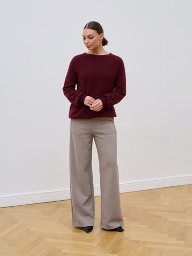 Бежевые брюки из плотного трикотажа