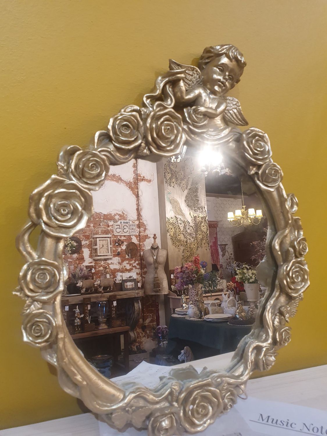 зеркало с розами