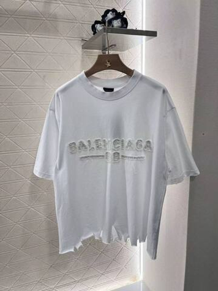 Футболка Balenciaga