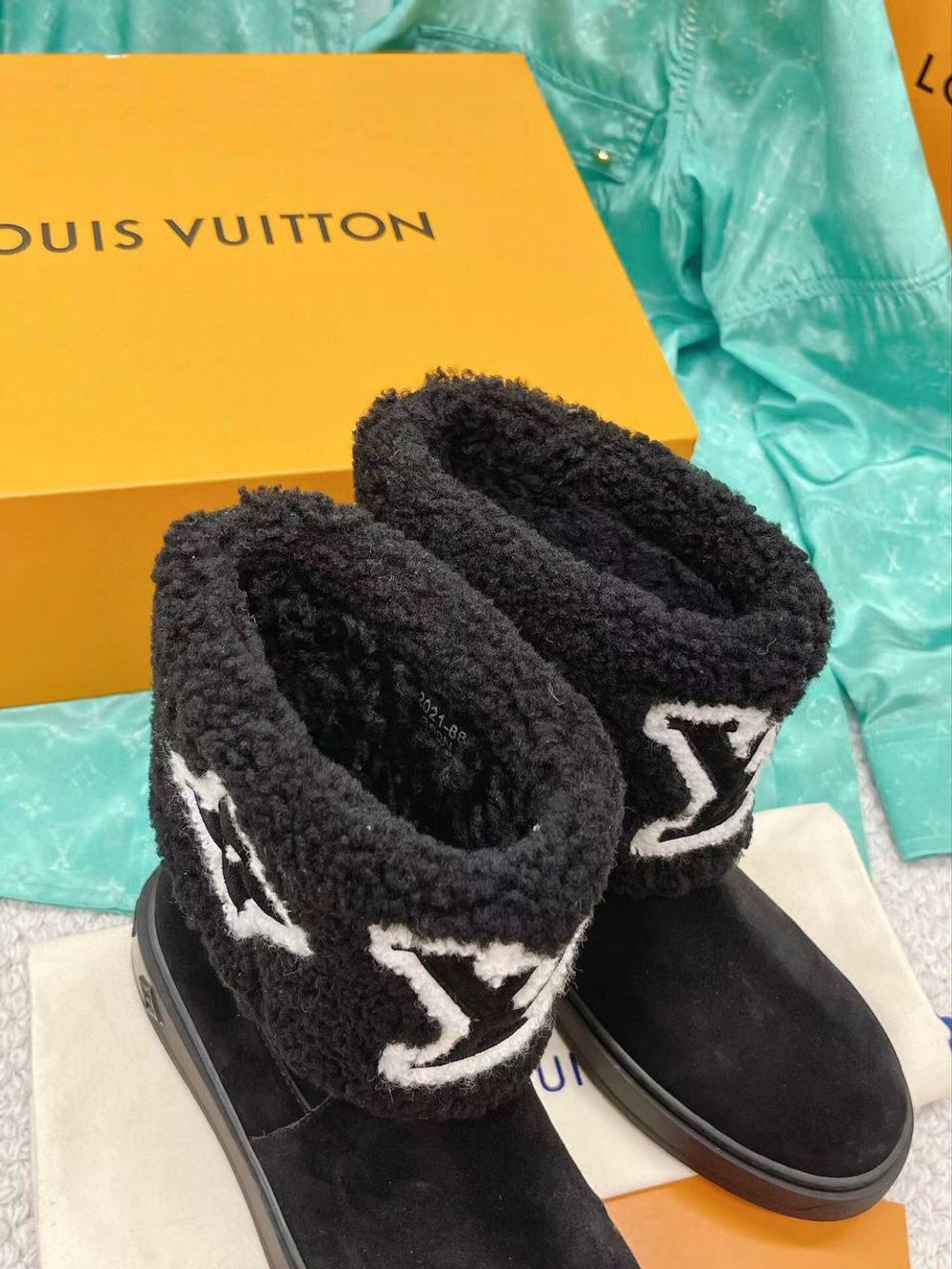 Сапоги Louis Vuitton Snowdrop