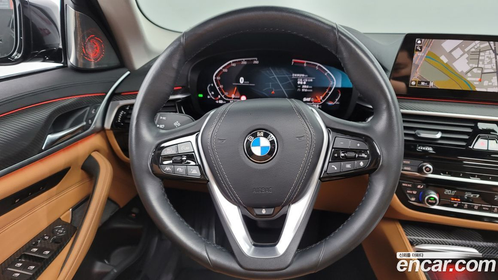 BMW 5 Series (G30) 520i Luxury (02.2020)