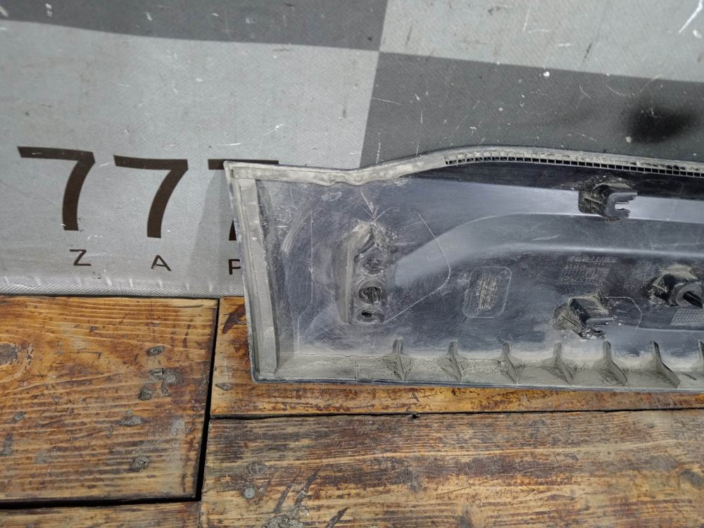 Накладка двери задней левой Geely Coolray 19-24 Б/У Оригинал 5081038000
