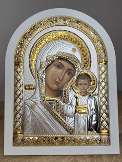 Казанская БМ, икона арочная, белое дерево 175х225
