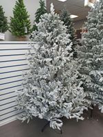 заснеженная ель "имперская" ветки на шарнирах