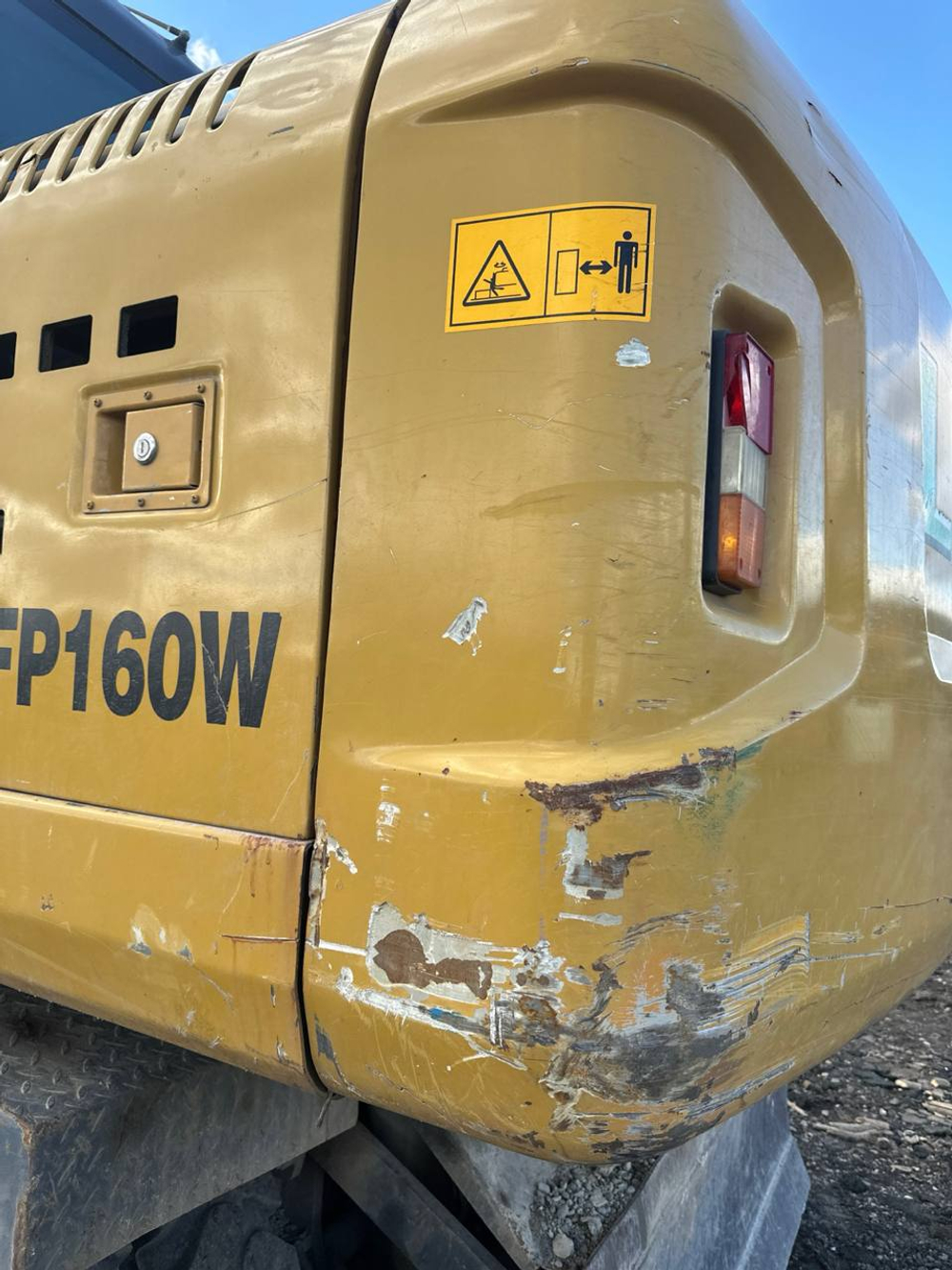 Lovol FP160* Экскаватор колесный FP160W (Дизельный, 3,9 л, 127 л.с., АТ)