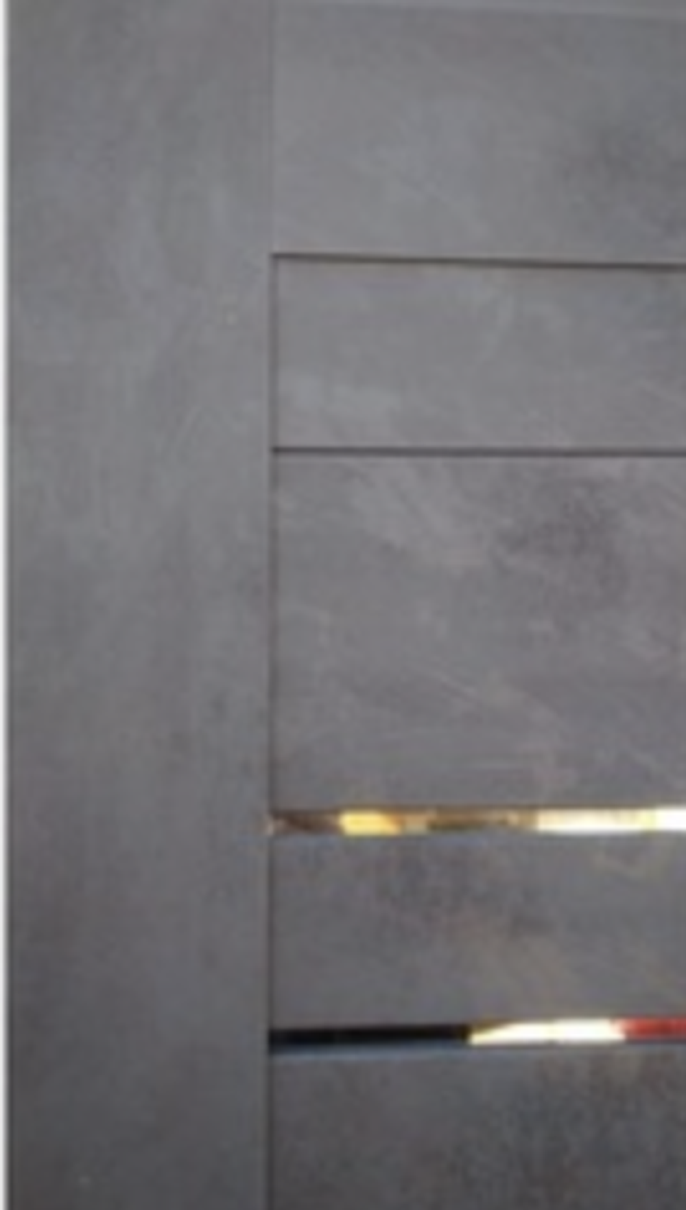 Входная металлическая дверь Лабиринт ROYL (РОЯЛ) 20 Бетон темный, с зеркальными вставками (квадратная черная фурнитура)
