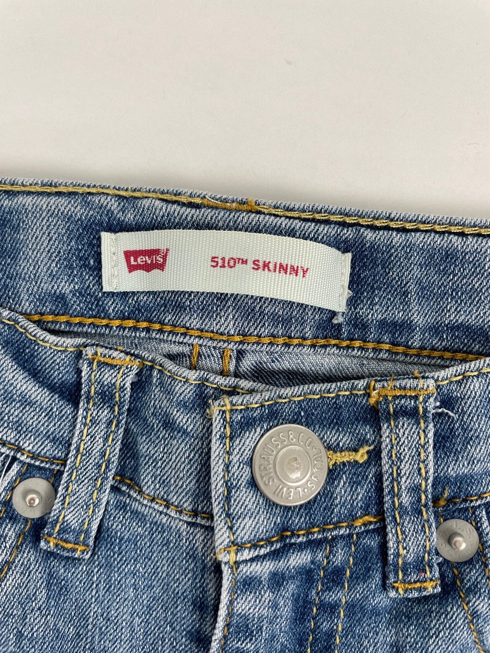 Джинсы Levi’s