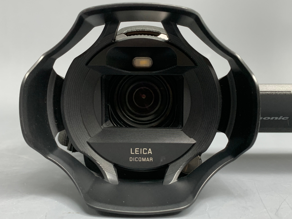 Видеокамера Panasonic Vx980