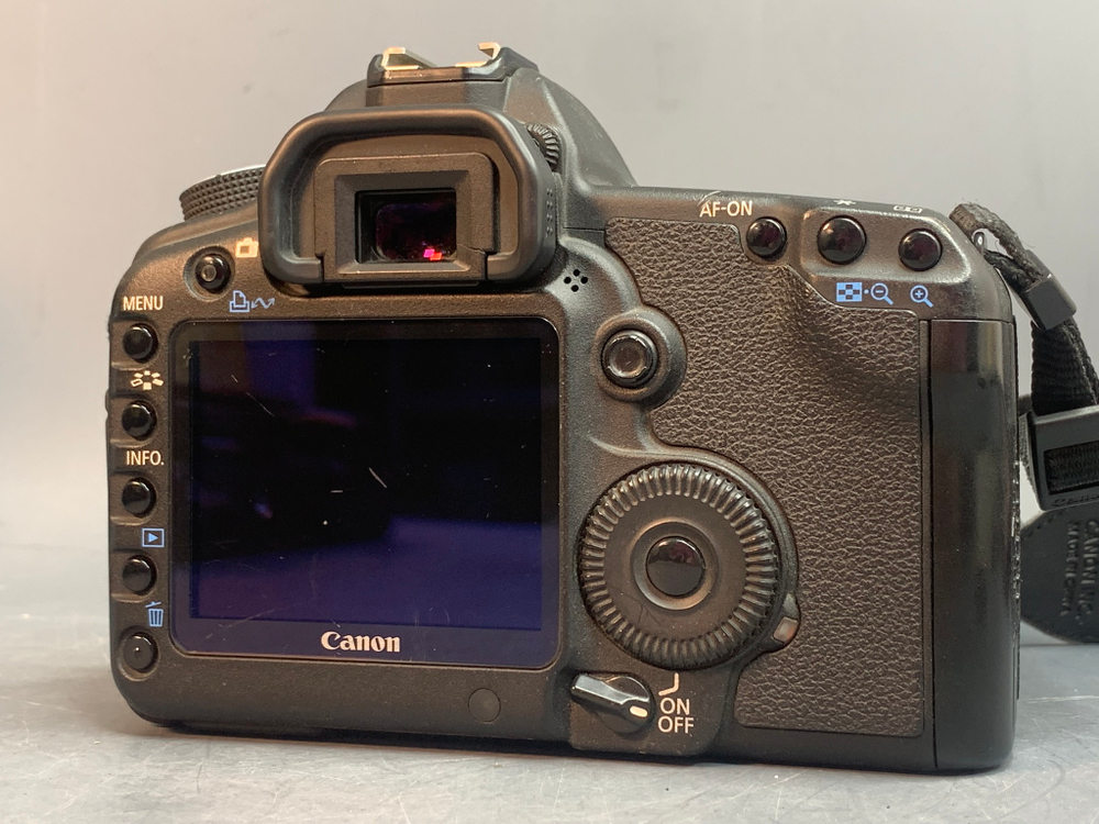 Canon EOS 5D Mark II 17.000 кадров